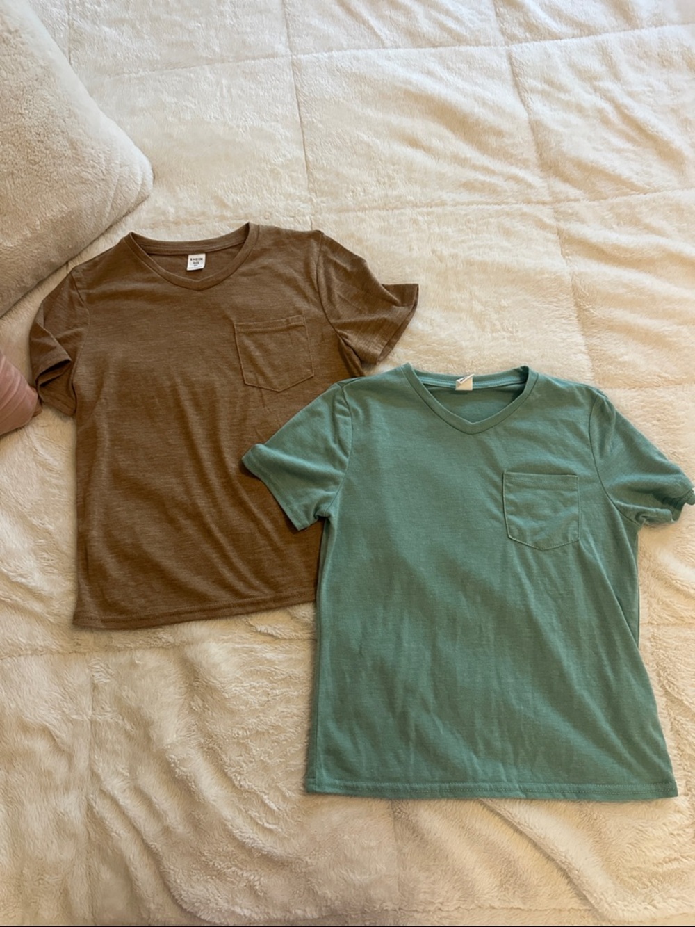 SHEIN Kids Short-Sleeve Pocket Tees in Brown and Teal Green